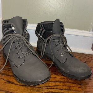 Rock & Candy by ZIGI combat boots. Size 9.5